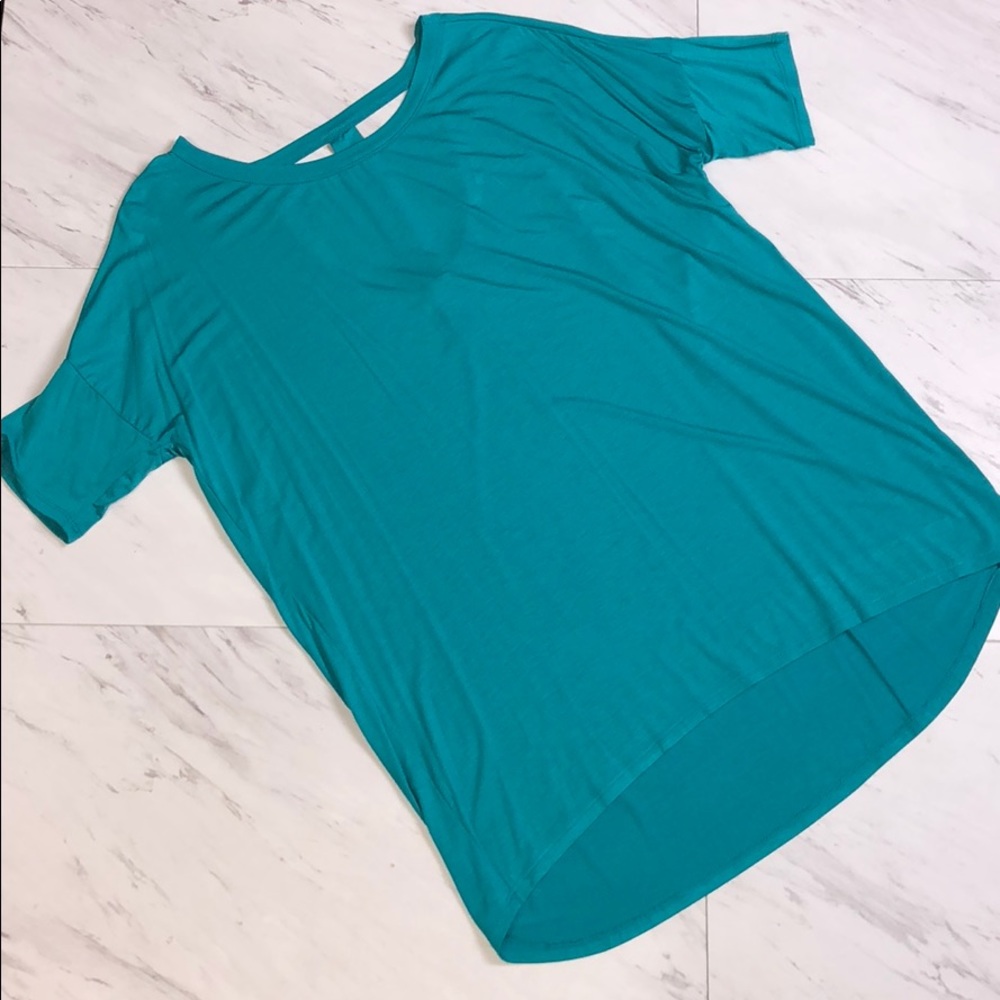Jade Laid Back Casual Short sleeve Top is so soft!